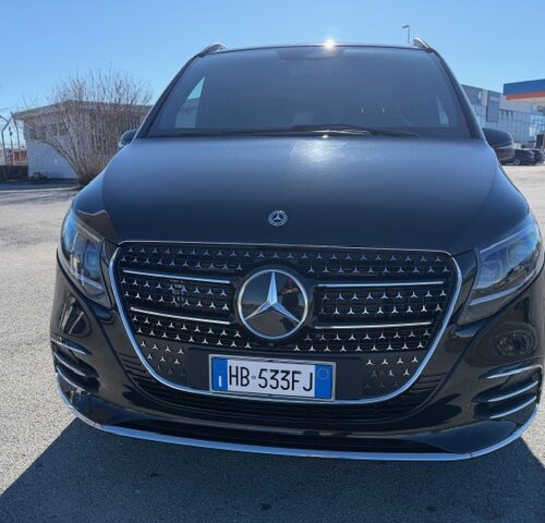 Mercedes V300 avantgarde ibrida Benzina/elettrica