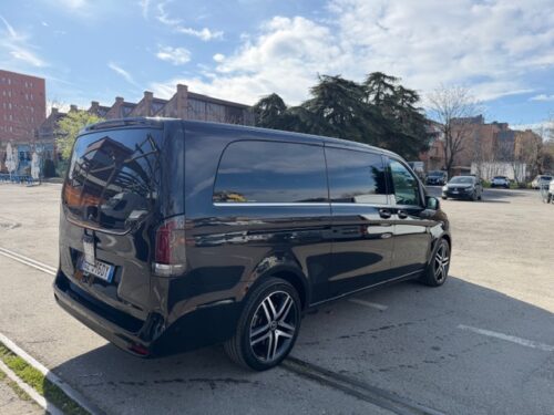 V 250 extralong avantgarde 8 posti