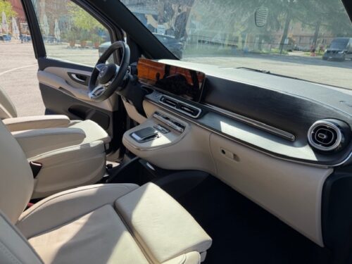 V 250 extralong avantgarde 8 posti